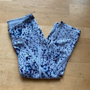 Lululemon cropped leggings size 4
